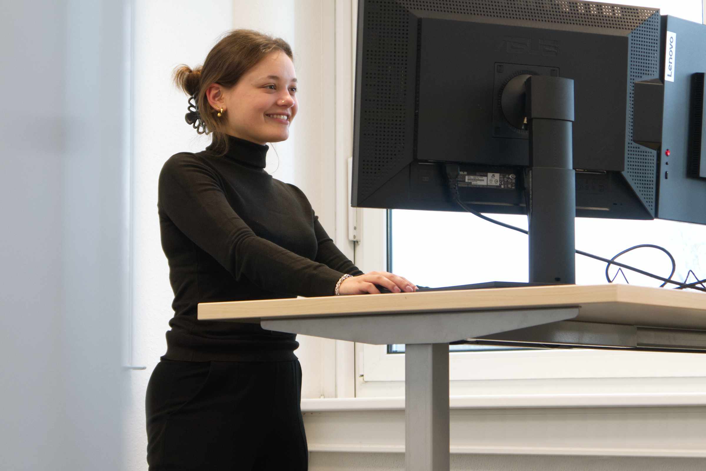 verlinked Schreibtisch